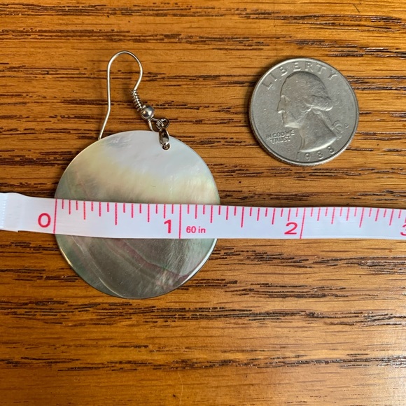 NWOT Shell earrings - Picture 2 of 3